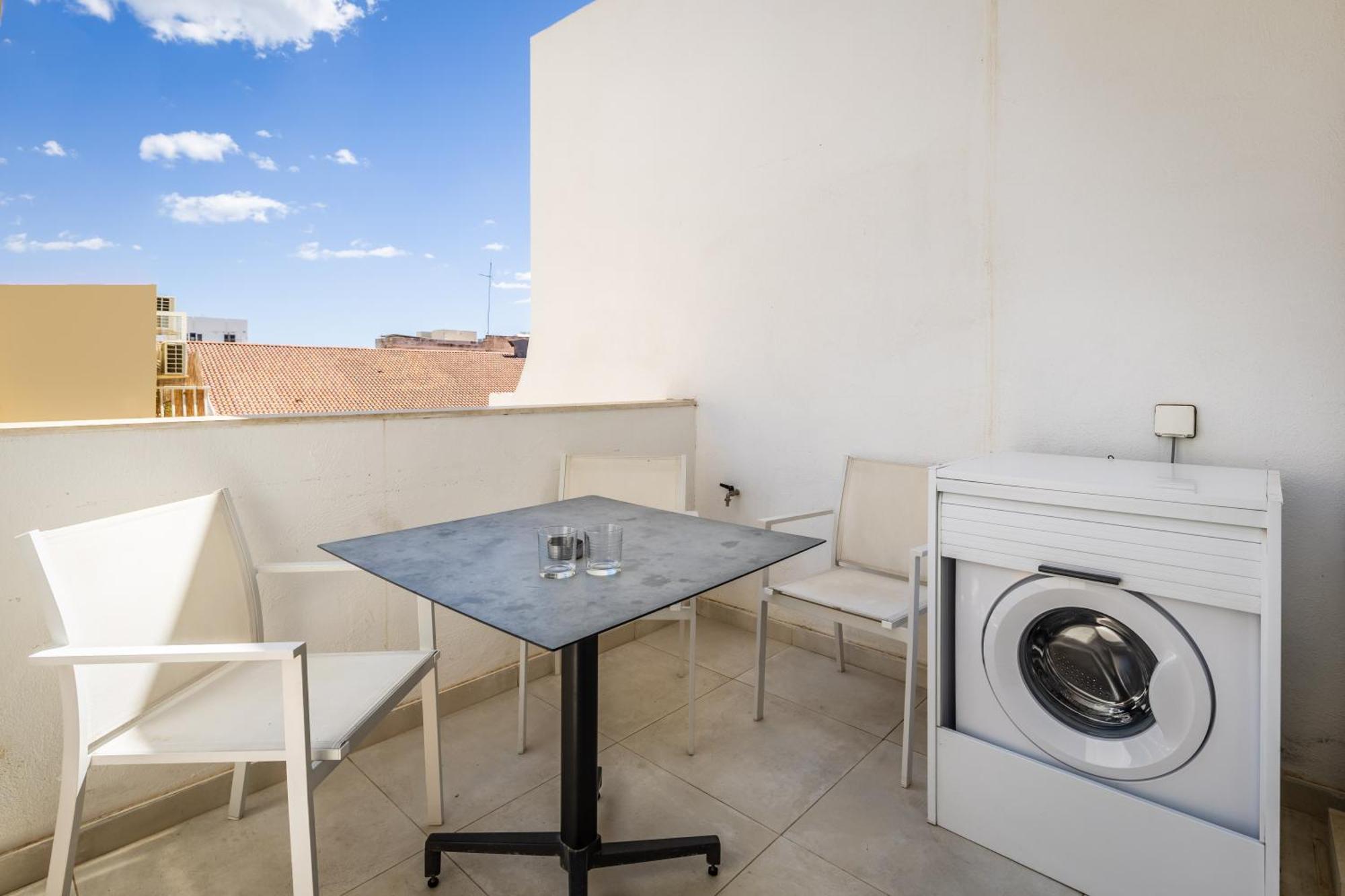 Kunsu'S Apartment 5 Min Walk From St Julians San Ġwann Extérieur photo